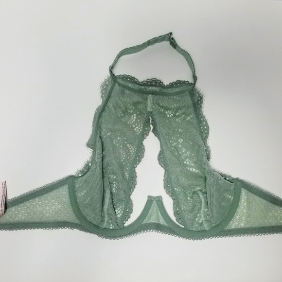 Victoria's Secret DREAM ANGELS Peekaboo High Neck Lace Bra - Picture 3 of 4
